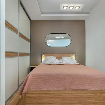 Apartment Cosy With Parking In The Centre By Renters