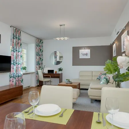 Apartment Cosy With Parking In The Centre By Renters *