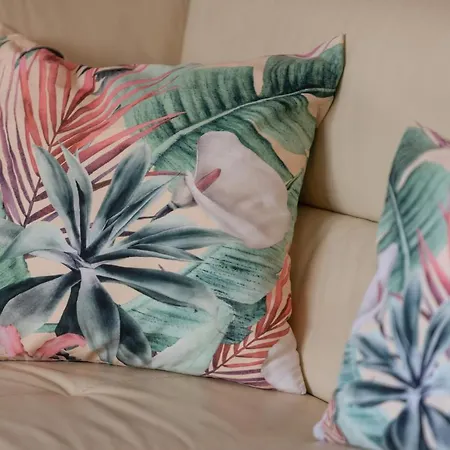 Apartmán Cosy With Parking In The Centre By Renters