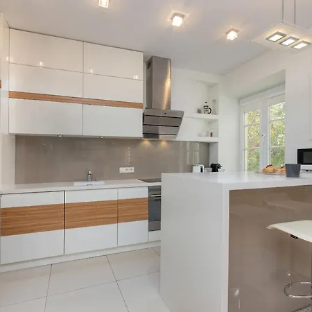 Cosy With Parking In The Centre By Renters *